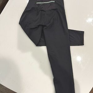 Ellie Activewear Matching Sports Bra and Legging Set NWOT